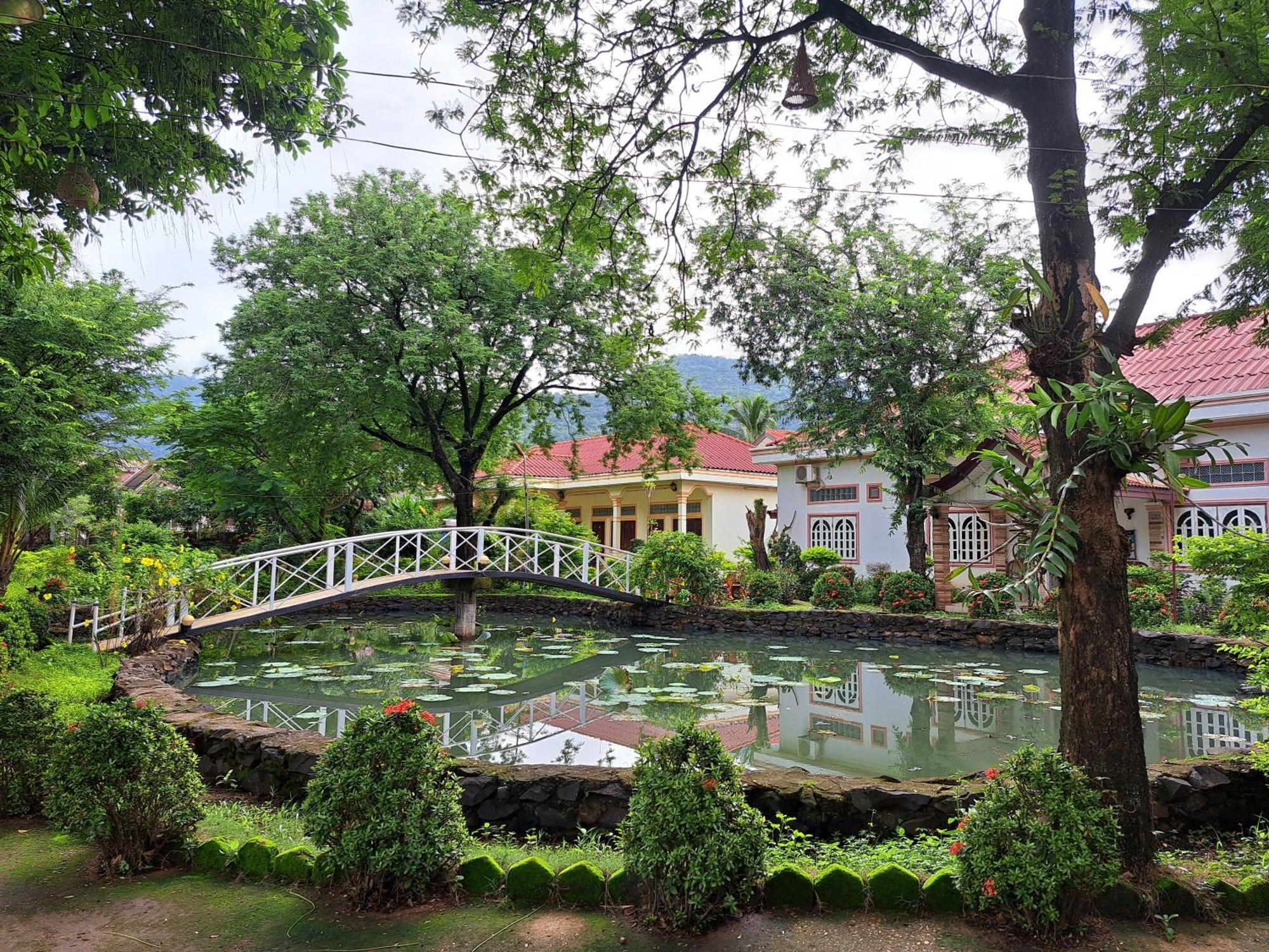 Xuanmai Garden Resort Pakse Exterior photo