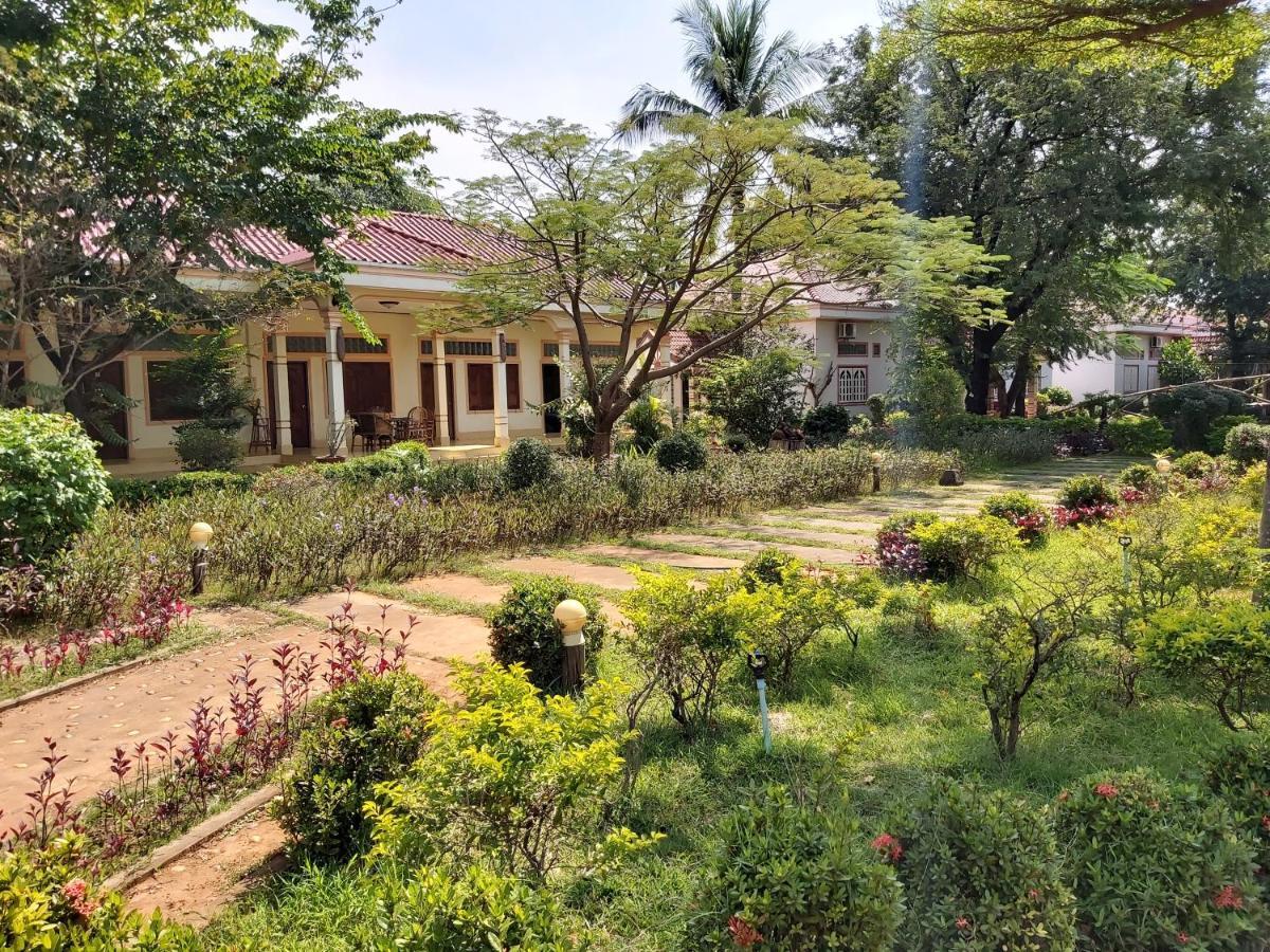 Xuanmai Garden Resort Pakse Exterior photo